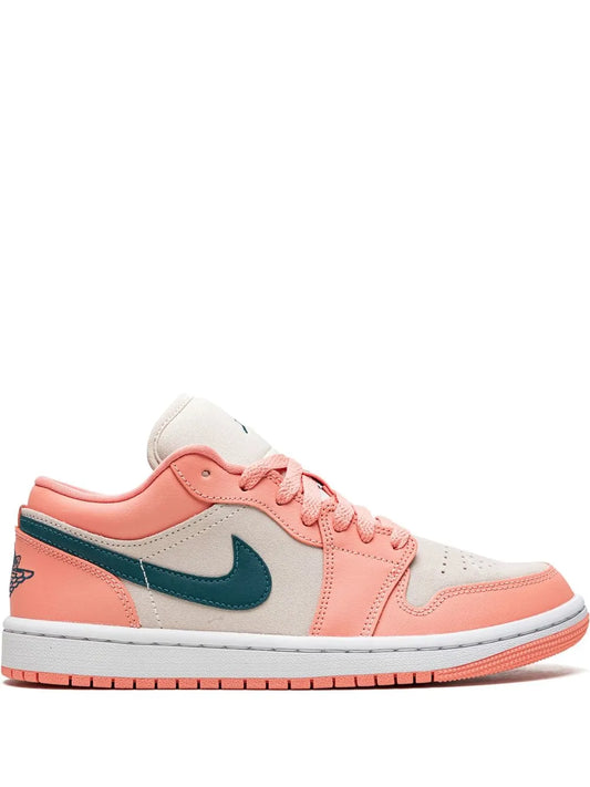 NIKE AIR JORDAN 1 LOW  SNEAKERS
